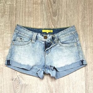 YMI Wanna betta butt jean shorts